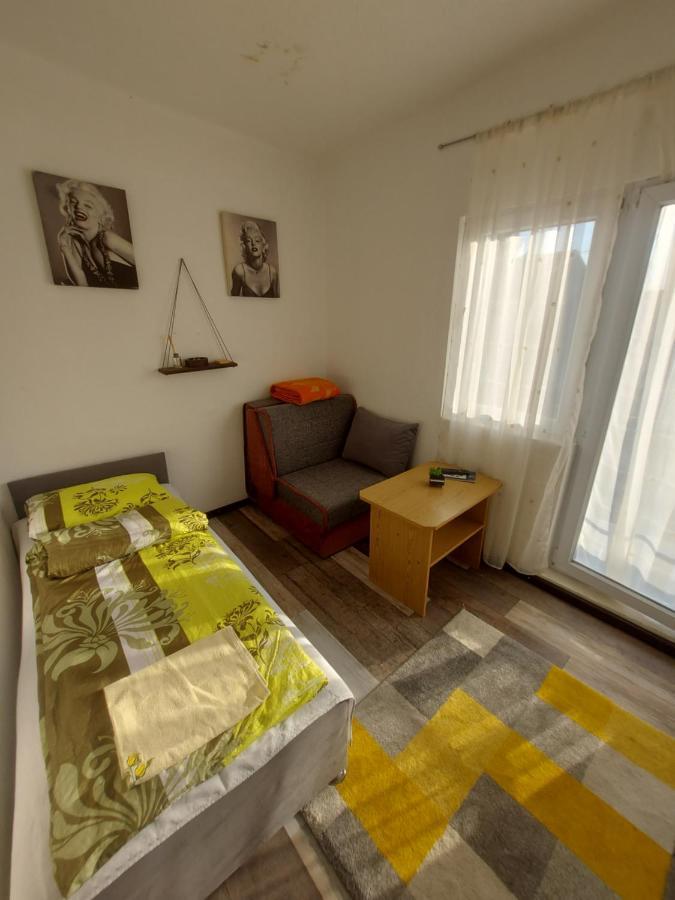 Guest house Pandora's Place 3*